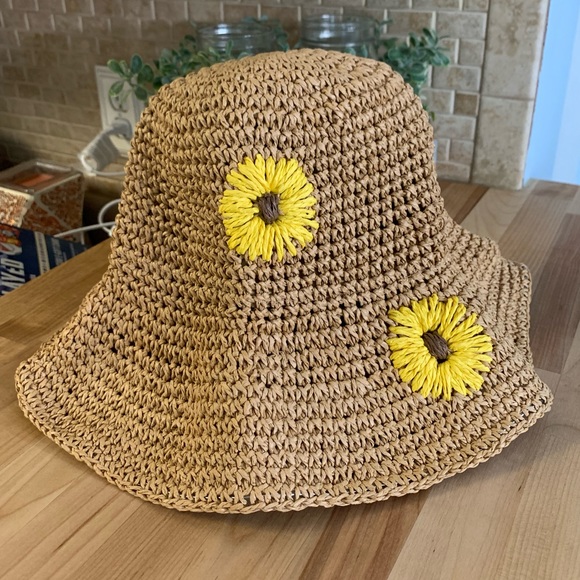 Khaki Flower Decor Straw Hat - Picture 5 of 11